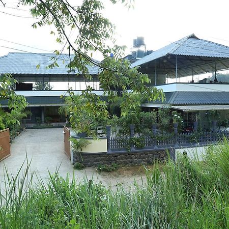 Tranquil Valley Resort Munnar Bagian luar foto
