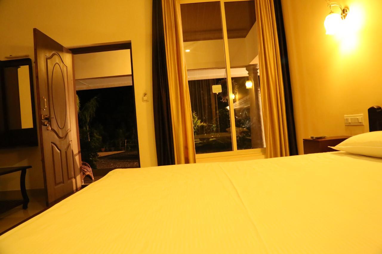 Tranquil Valley Resort Munnar Bagian luar foto