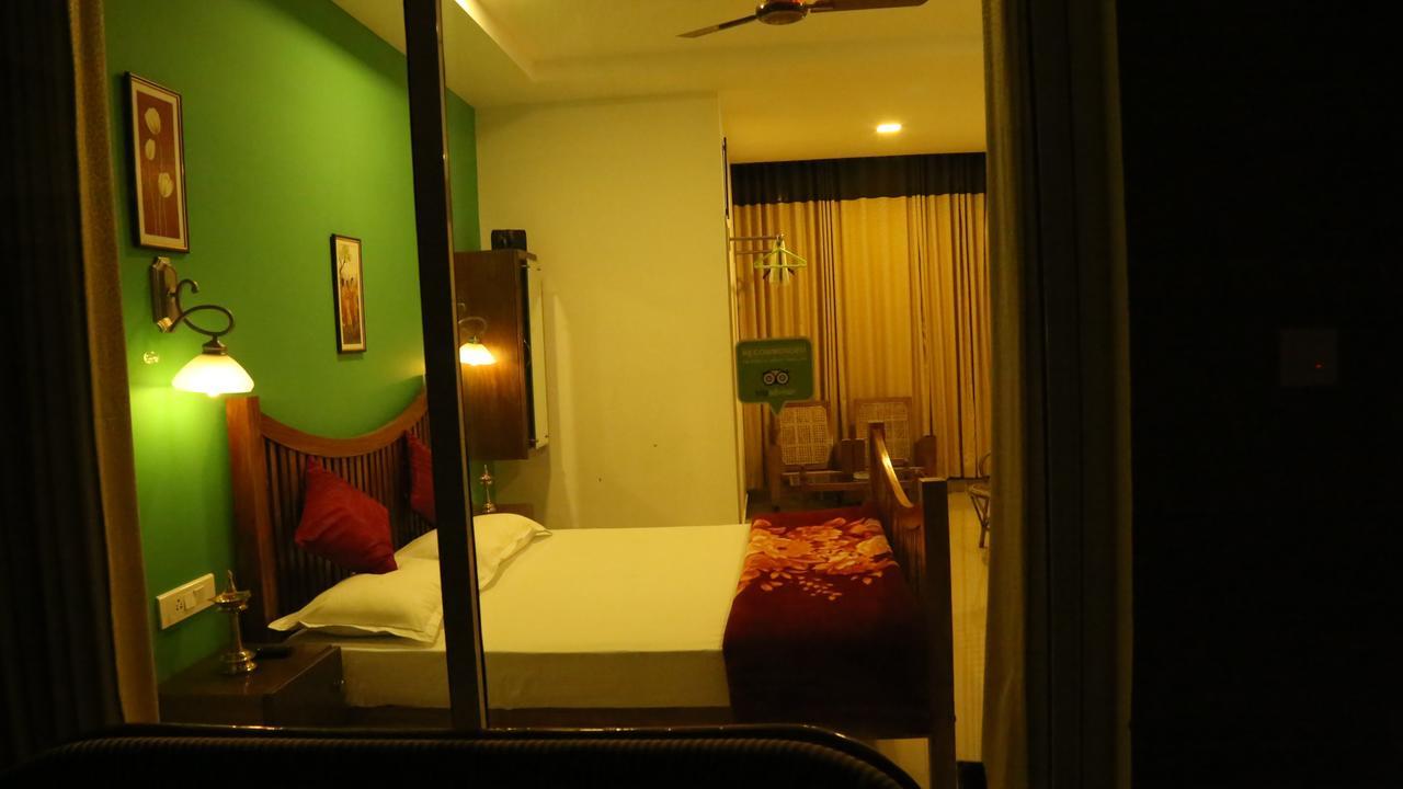 Tranquil Valley Resort Munnar Bagian luar foto